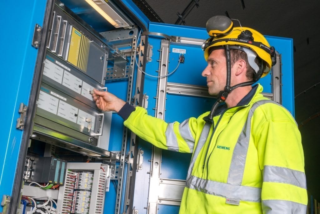 Tecnologia Siemens per il tunnel del San Gottardo 3