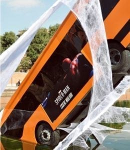 Spider-Man salva un autobus a Milano! 2