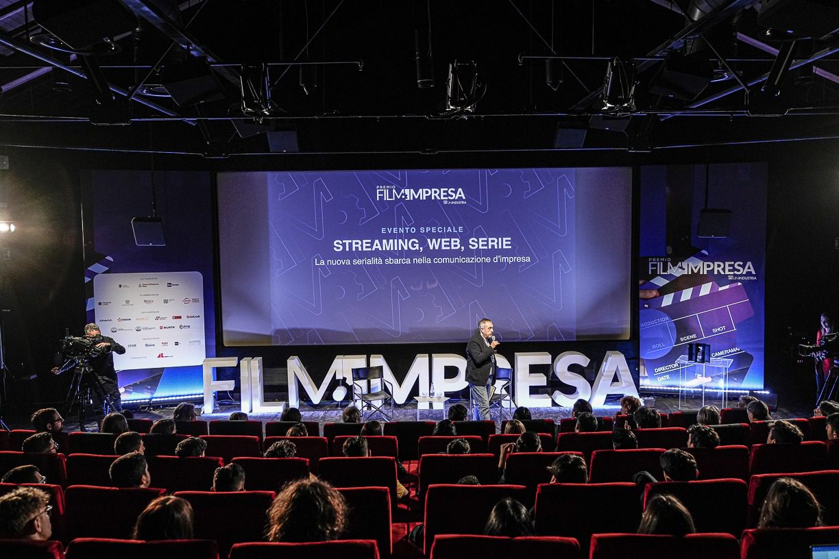 Un successo anche la seconda giornata del Premio Film Impresa: prosegue il racconto che celebra il mondo delle aziende e offre una preziosa opportunità di dialogo