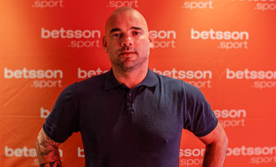 BETSSON SPORT ACCENDE LA PASSIONE A SAN SIRO: IN CAMPO CON WESLEY SNEIJDER IN VISTA DI INTER-NAPOLI